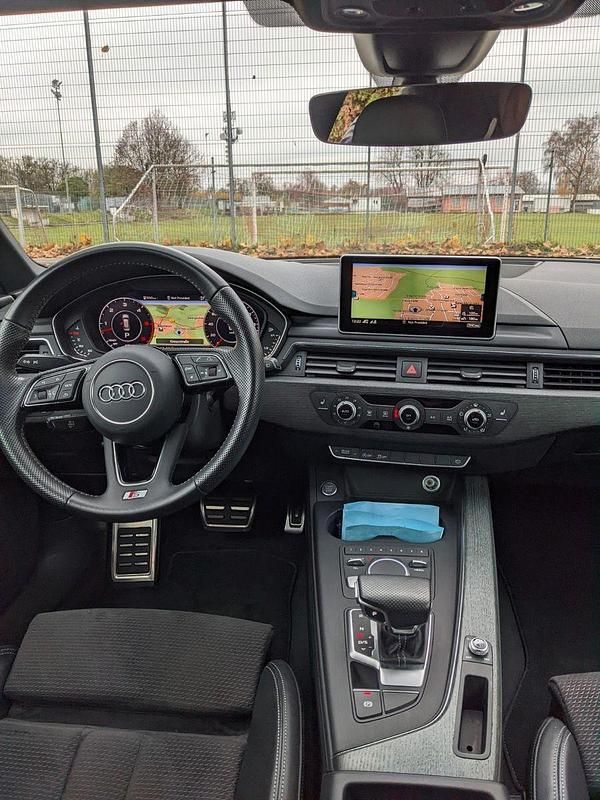 Używany Audi A4 S-Line 218 KM (160 kW) 2017 Beżowy Kombi