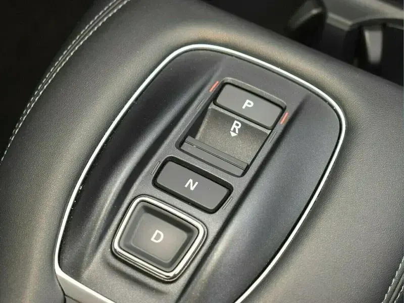Gebraucht Honda ZR-V Sport 184 PS (135 kW) 2025 Weiß SUV