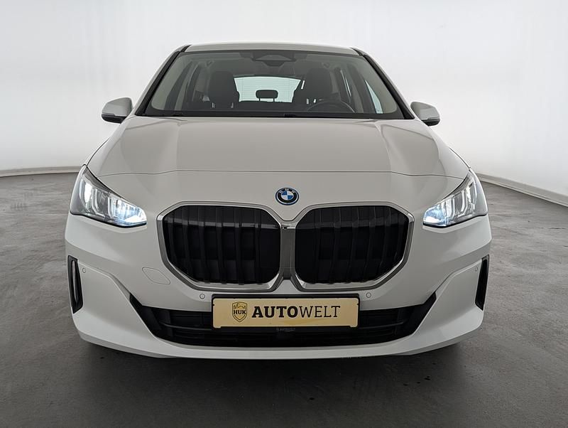 Gebraucht BMW 225 245 PS (180 kW) 2022 Weiß Van / Kleinbus