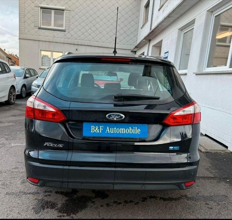 Gebraucht Ford Focus SYNC Edition 116 PS (85 kW) 2014 Schwarz Kombi