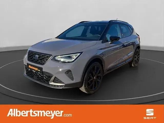 Grau Neu 2025 Seat Arona Black Edition SUV | 32.668 € - Bild 1/4