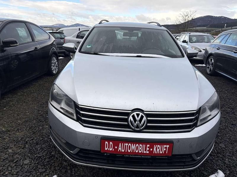 Gebraucht VW Passat Trendline 140 PS (102 kW) 2013 Reflexsilber metallic Kombi