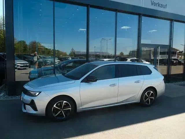 Gebraucht Opel Astra GS Line 131 PS (96 kW) 2024 Silber Kleinwagen
