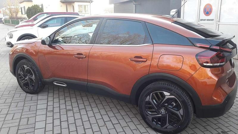 Gebraucht Citroën C4 Shine 155 PS (114 kW) 2021 Karamel braun Limousine