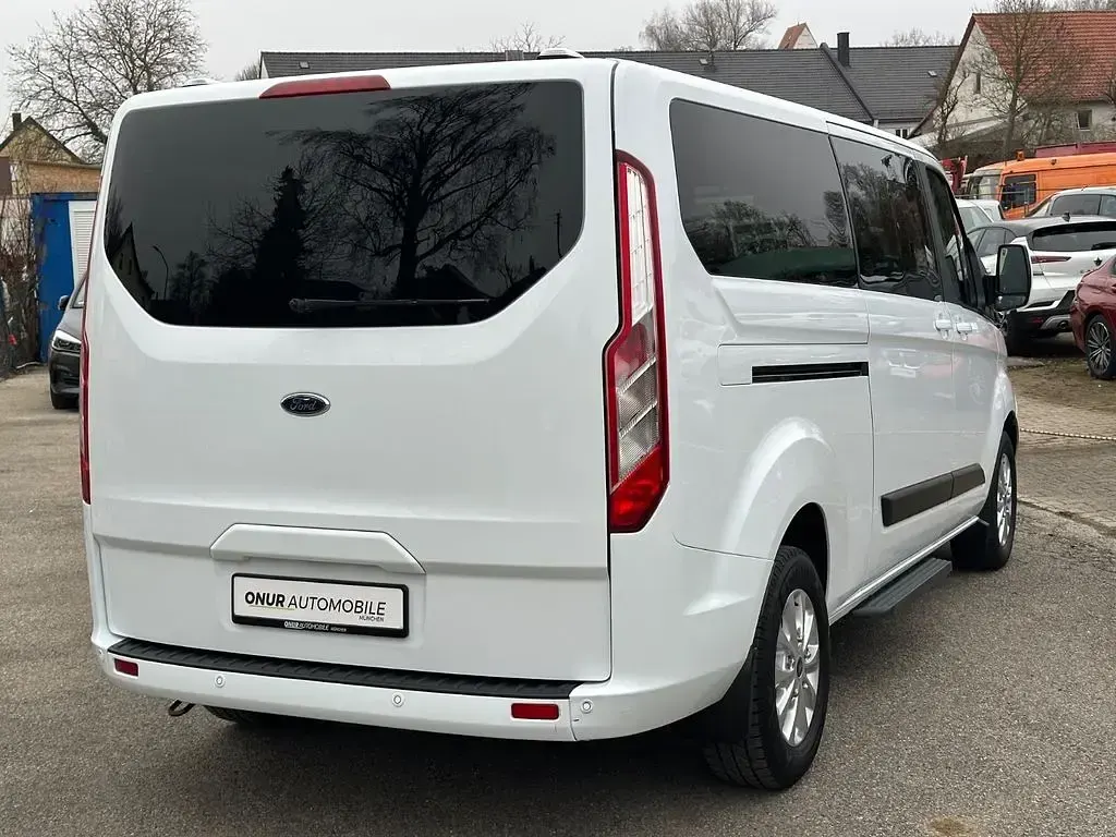 Gebraucht Ford Tourneo Custom 131 PS (96 kW) 2020 Weiß Van