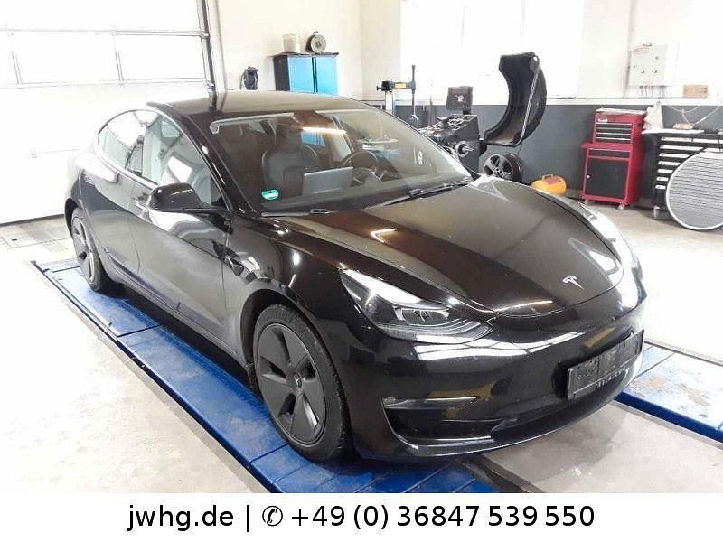 Gebraucht Tesla Model 3 366 kW (498 PS) 2021 Weiß metallic (metallic) Limousine