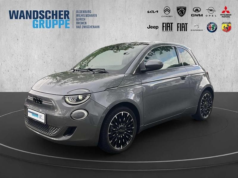 Graugrau Gebraucht 2021 Fiat 500e La Prima Kleinwagen | 19.490 € (Etwas zu teuer) - Bild 1/4