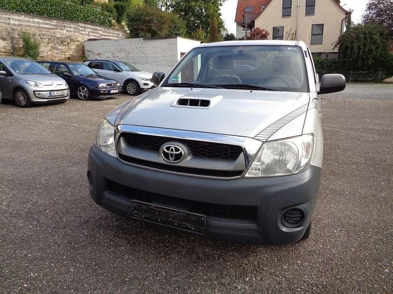 Silber Gebraucht 2010 Toyota HiLux Abholung | 11.900 € (Fairer Preis) - Bild 1/4