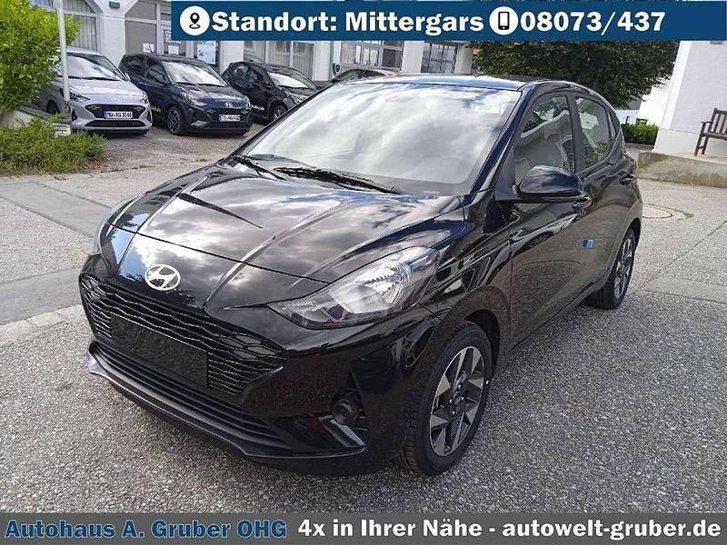 Neu Hyundai i10 Trend 63 PS (46 kW) 2025 Phantom black Kleinwagen