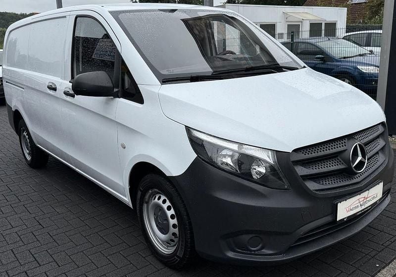 Weiß Gebraucht 2020 Mercedes Vito Van / Kleinbus | 12.900 € (Superpreis) - Bild 1/4