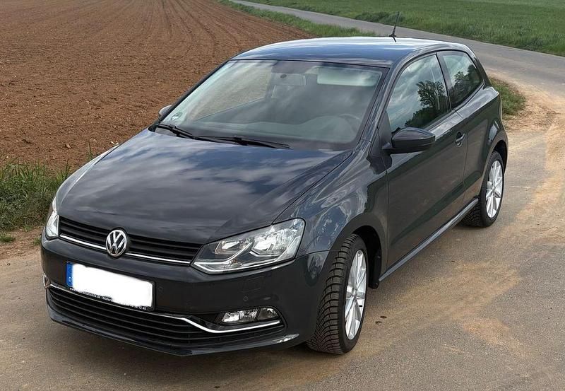 Usado VW Polo 90 HP (66 kW) 2017 Cinzento Citadino