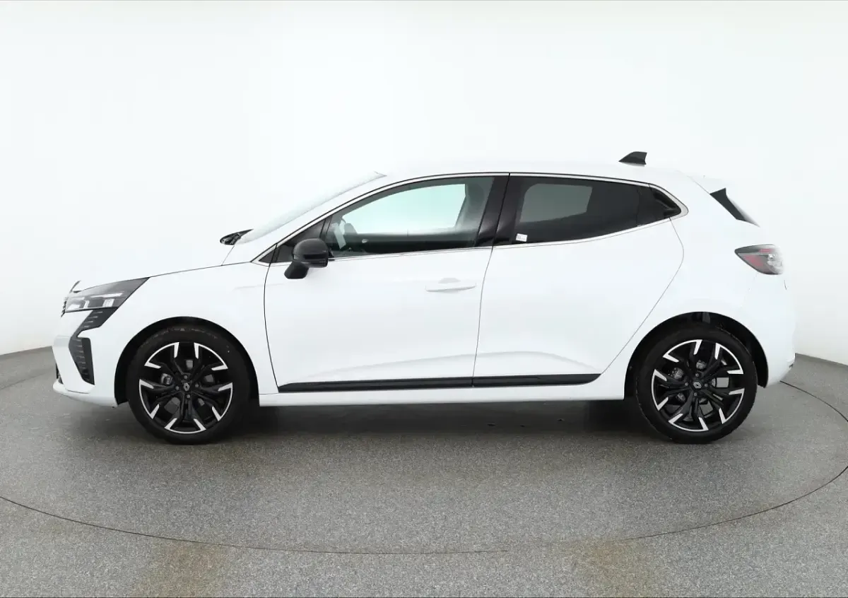 Uusi Renault Clio V Techno 91 HP (66 kW) 2026 Valkoinen