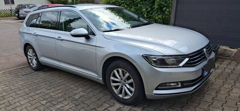 Silber Gebraucht 2016 VW Passat Comfortline Kombi | 17.000 € (Superpreis) - Bild 1/4