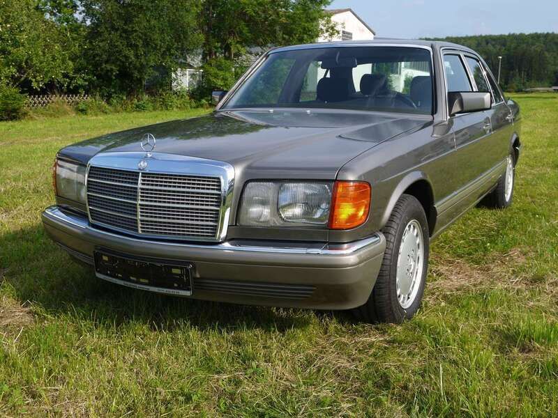 Anthrazitmetallic Gebraucht 1990 Mercedes S300 SE Limousine | 18.900 € - Bild 1/4