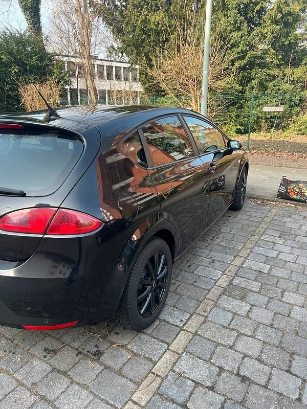 Gebraucht Seat Leon Stylance 105 PS (77 kW) 2006 Schwarz Kleinwagen