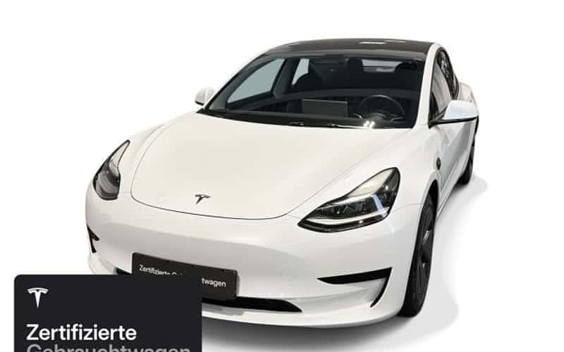 Weiß Gebraucht 2021 Tesla Model 3 RWD Limousine | 26.800 € (Fairer Preis) - Bild 1/4