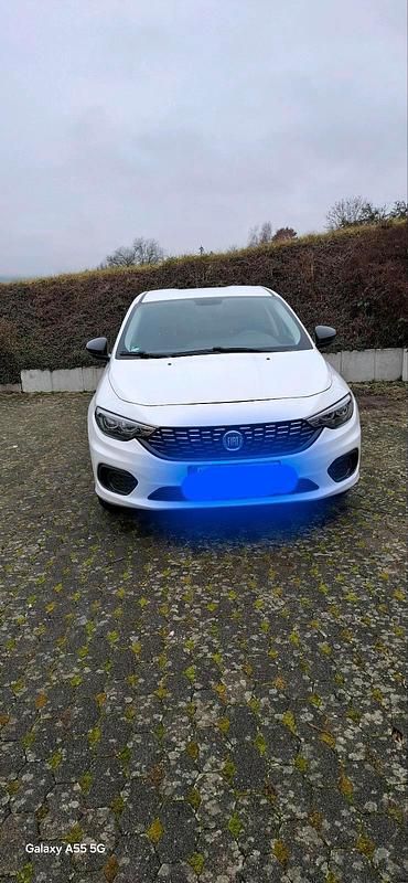 Weiß Gebraucht 2019 Fiat Tipo Street Limousine | 8.200 € (Superpreis) - Bild 1/4