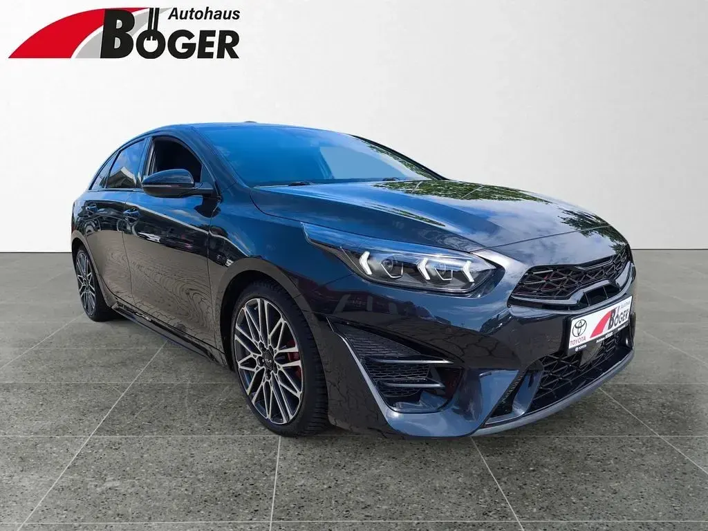 Gebraucht Kia ProCeed GT GT 204 PS (150 kW) 2022 (1k) zilinaschwarz met. Kleinwagen