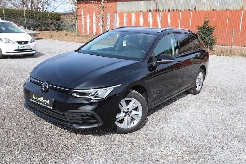 Gebraucht VW Golf VIII Life 150 PS (110 kW) 2023 Schwarz Kombi