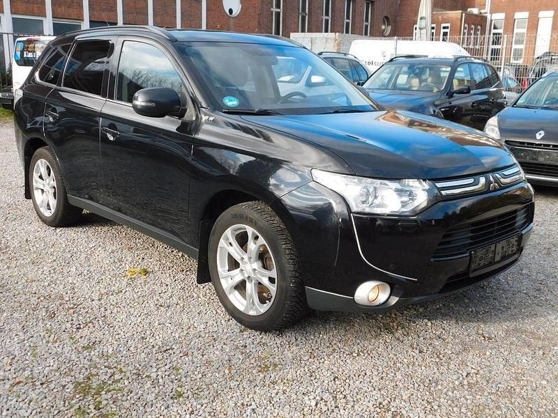 Gebraucht Mitsubishi Outlander Instyle 150 PS (110 kW) 2013 Schwarz SUV
