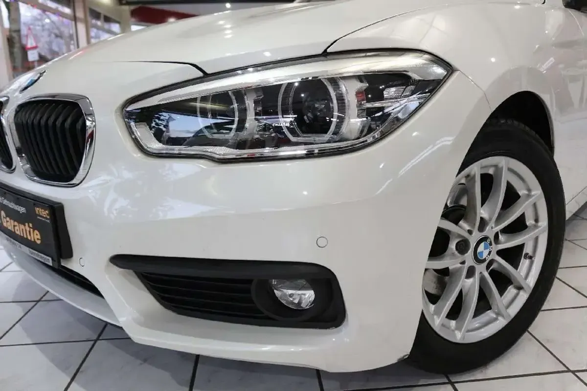 Gebraucht BMW 116 Sport Line 109 PS (80 kW) 2019 Weiß Kleinwagen