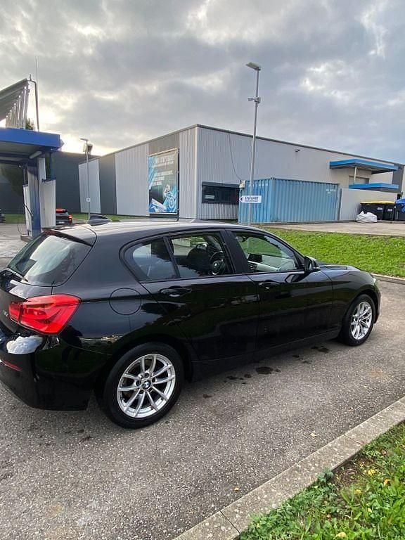 Gebraucht BMW 116 Efficient Dynamics 116 PS (85 kW) 2017 Schwarz Kleinwagen