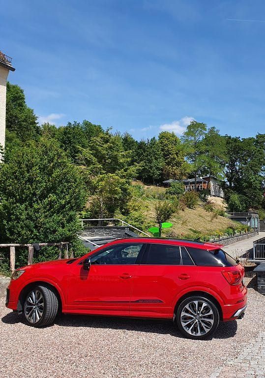 Gebraucht Audi SQ2 Sport 300 PS (220 kW) 2019 Rot SUV