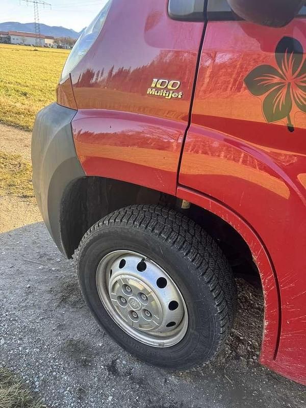 Gebraucht Fiat Ducato 101 PS (74 kW) 2010 Rot Van