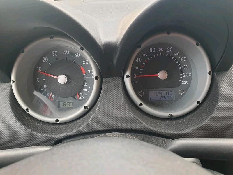 Gebraucht VW Lupo 50 PS (36 kW) 2004 Rot Kleinwagen