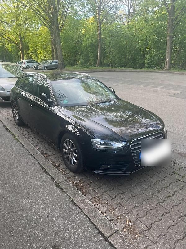 Gebraucht Audi A4 Comfort 150 PS (110 kW) 2015 Schwarz Kombi