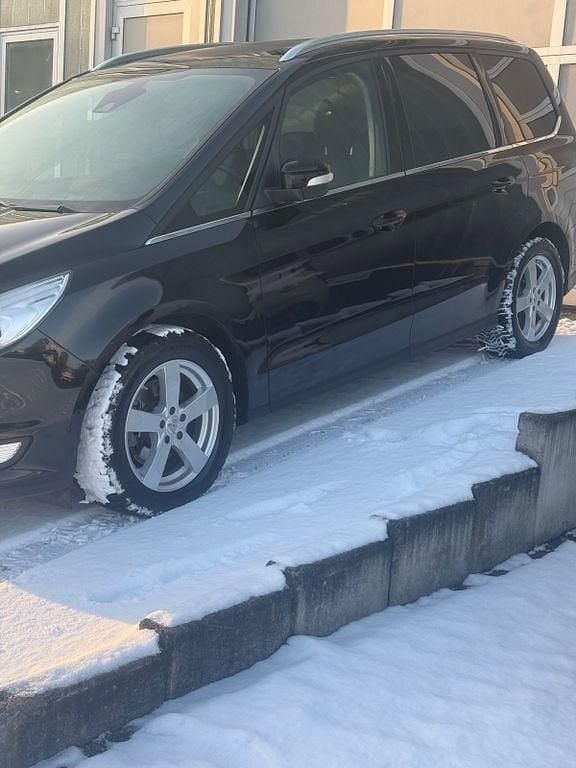 Schwarz Gebraucht 2018 Ford Galaxy Titanium Van / Kleinbus | 17.000 € (Guter Preis) - Bild 1/4