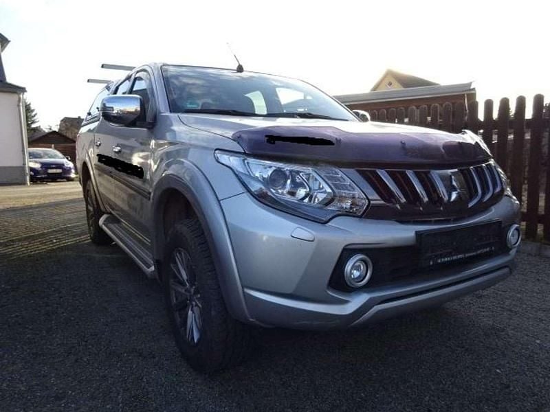 Gebraucht Mitsubishi L200 Top 181 PS (133 kW) 2017 Silber Pickup