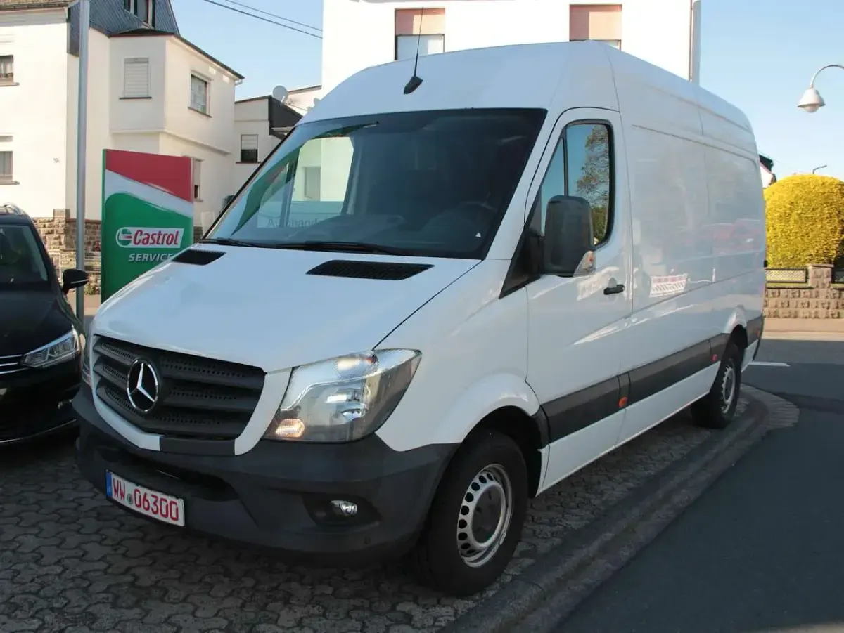 Używany Mercedes Sprinter 163 KM (119 kW) 2018 Biały Van