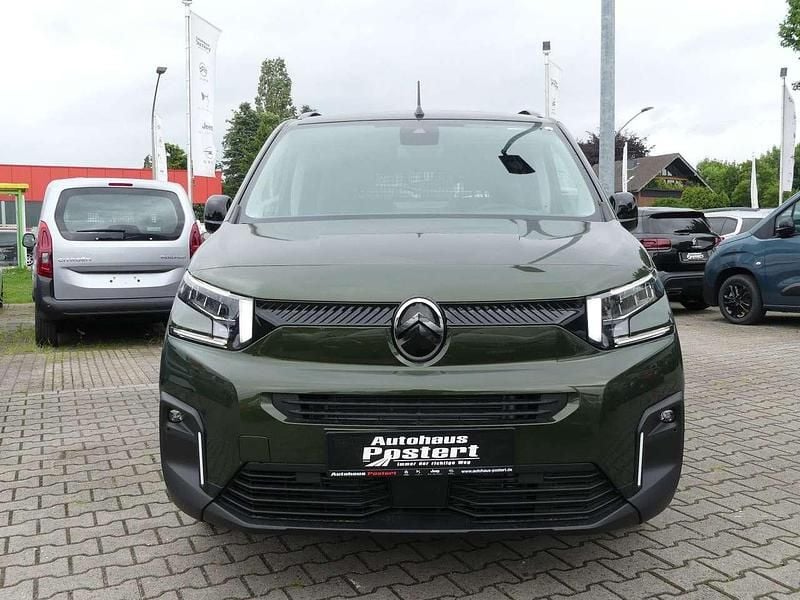 Gebraucht Citroën Berlingo 131 PS (96 kW) 2025 Grün Van / Kleinbus