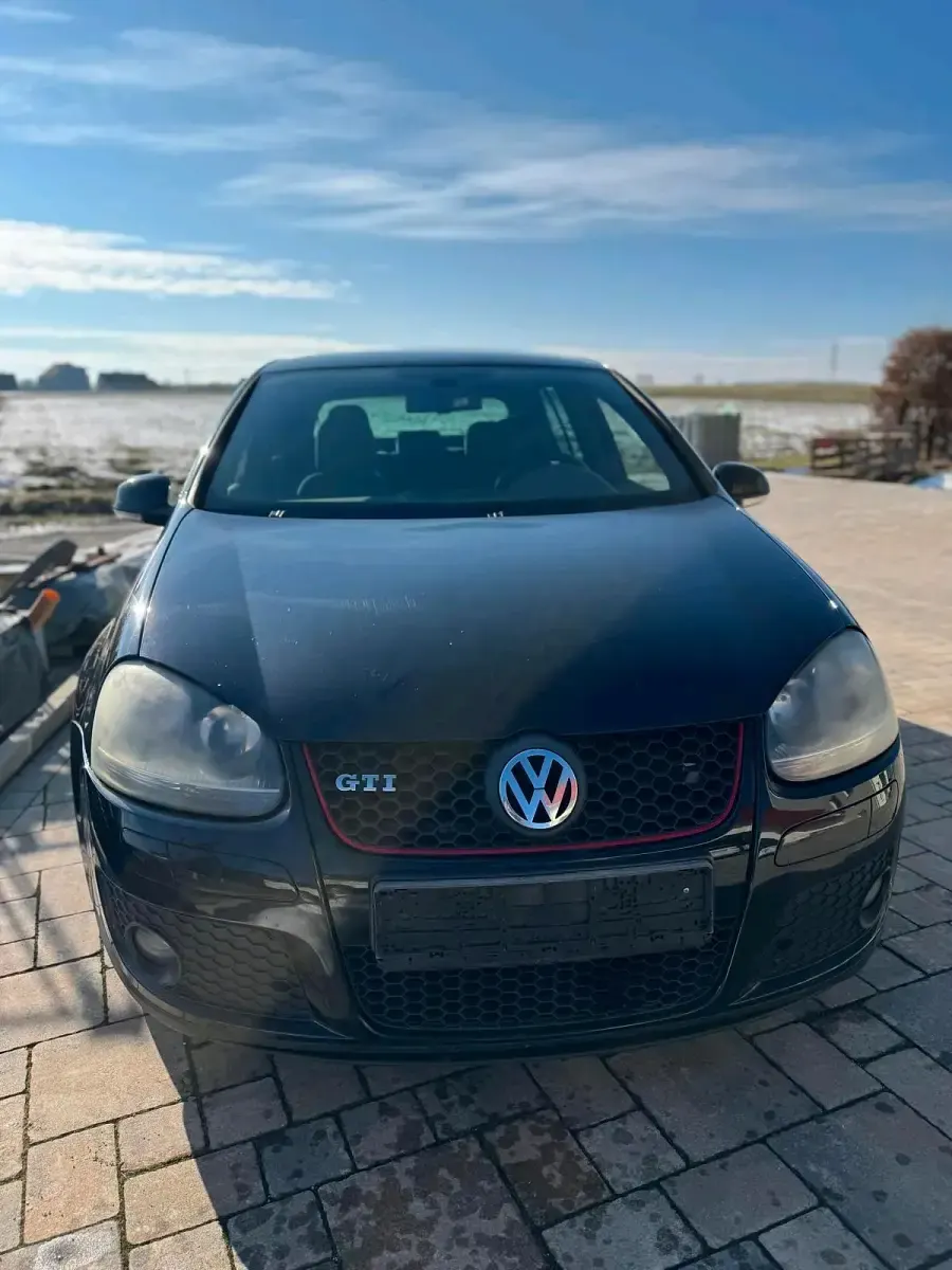 Usata VW Golf IV GTI 200 CV (147 kW) 2005 Nero Station wagon