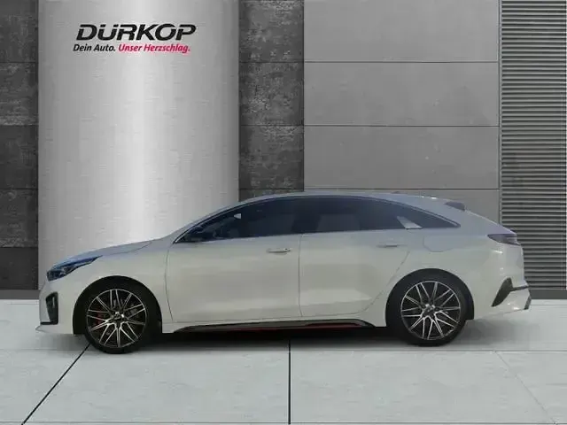 Gebraucht Kia ProCeed GT 204 PS (150 kW) 2020 (hw2) deluxeweiss met. Kombi