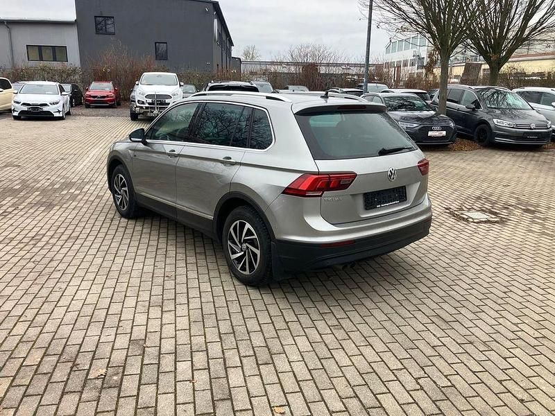 Second-hand VW Tiguan Join 150 CP (110 kW) 2018 Argintiu SUV