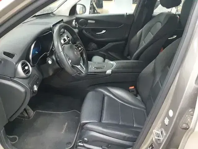Używany Mercedes GLC220 2021 Andere Sedan/Limuzyna