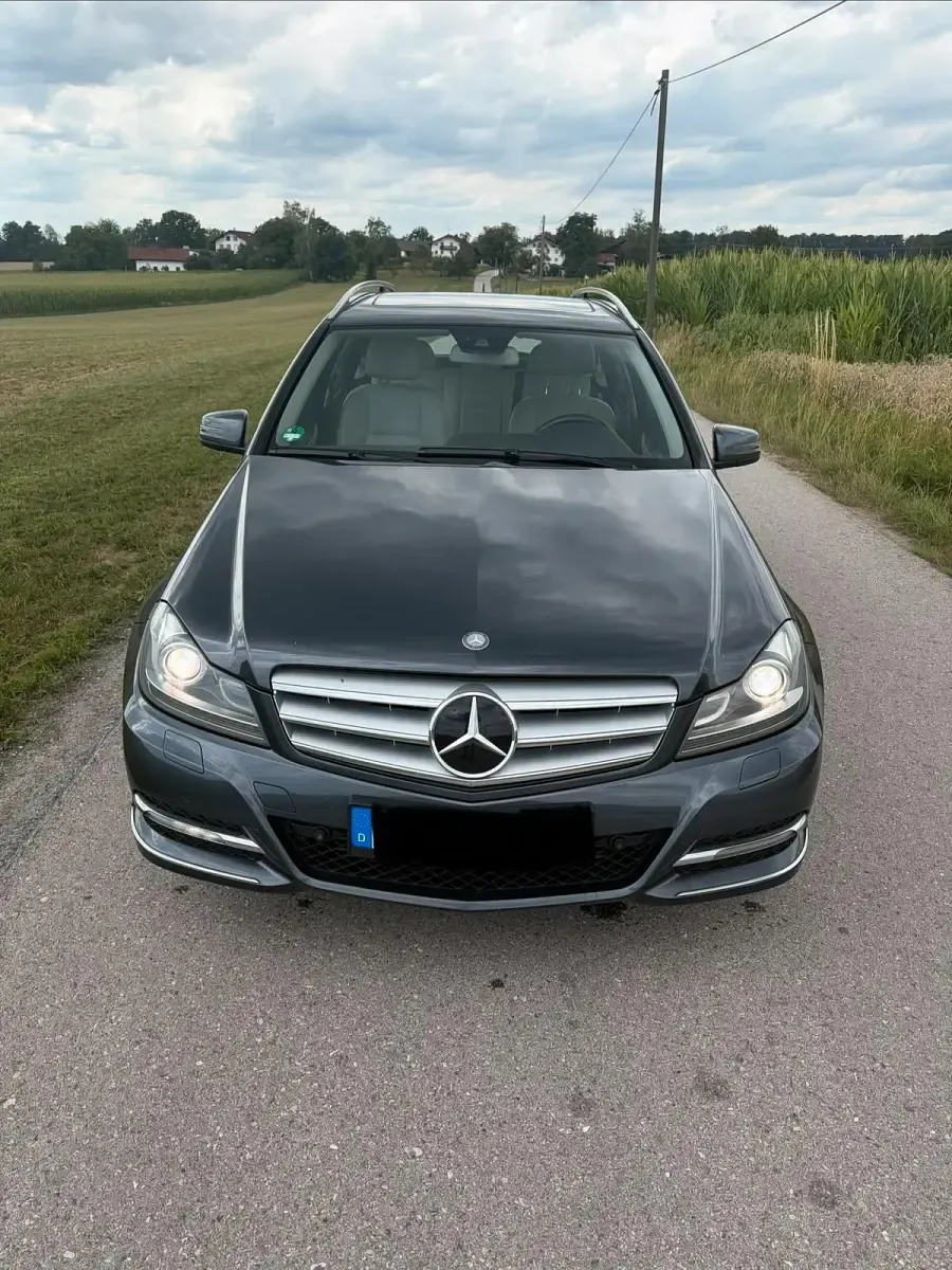Gebraucht Mercedes C350 265 PS (194 kW) 2012 Grau Kombi