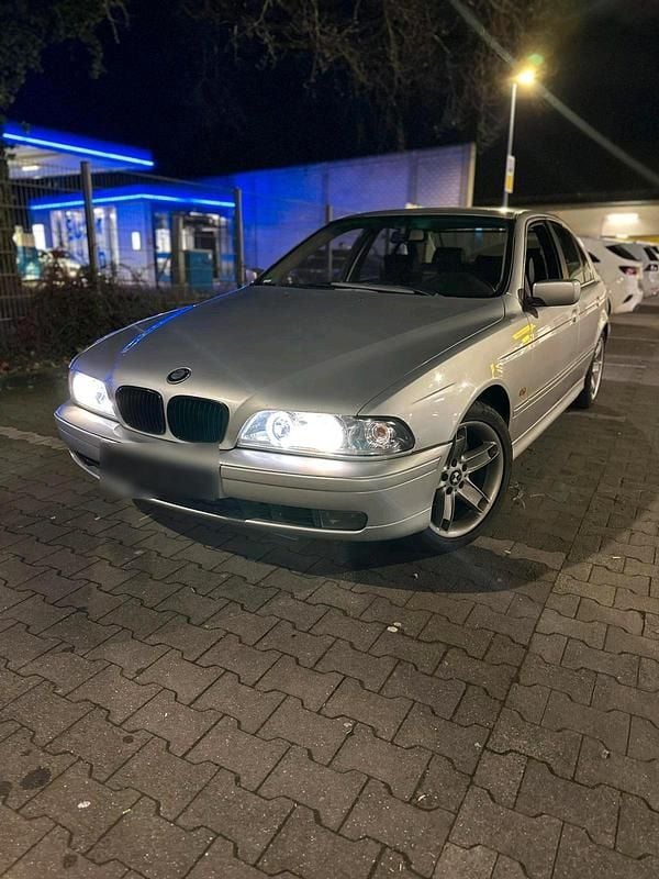Gebraucht BMW 528 193 PS (141 kW) 2000 Limousine