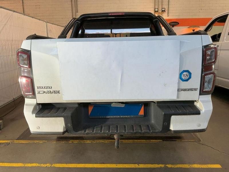 Gebraucht Isuzu D-Max 163 PS (119 kW) 2022 Weiß Abholung