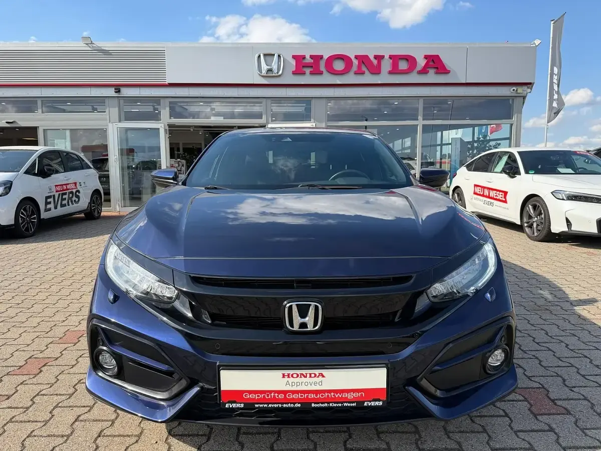Gebraucht Honda Civic Elegance 126 PS (92 kW) 2022 Obsidian blue p Limousine