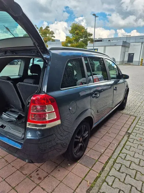 Gebraucht Opel Zafira Edition 140 PS (102 kW) 2007 Blau Van / Kleinbus