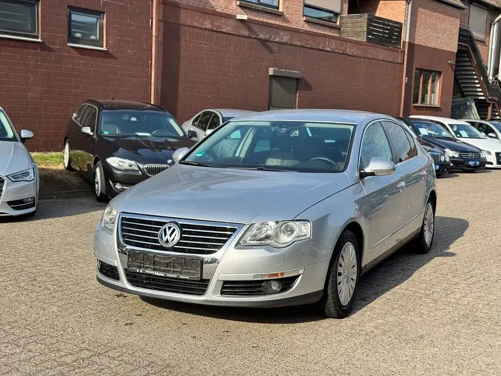 Gebraucht VW Passat Highline 150 PS (110 kW) 2005 Silber Limousine