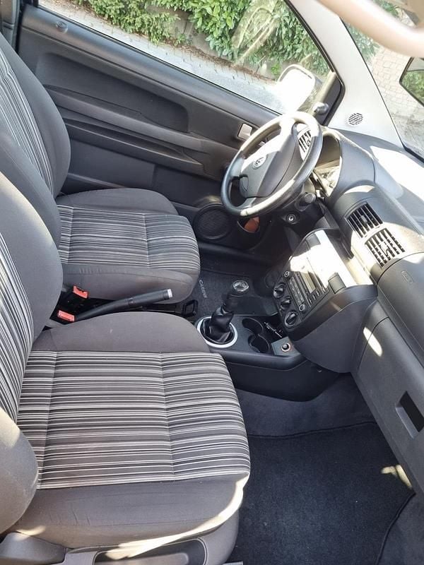Second-hand VW Fox 54 CP (39 kW) 2007 Albastru Hatchback