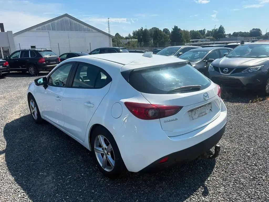 Gebraucht Mazda 3 Prime-Line 101 PS (74 kW) 2014 Weiß Limousine