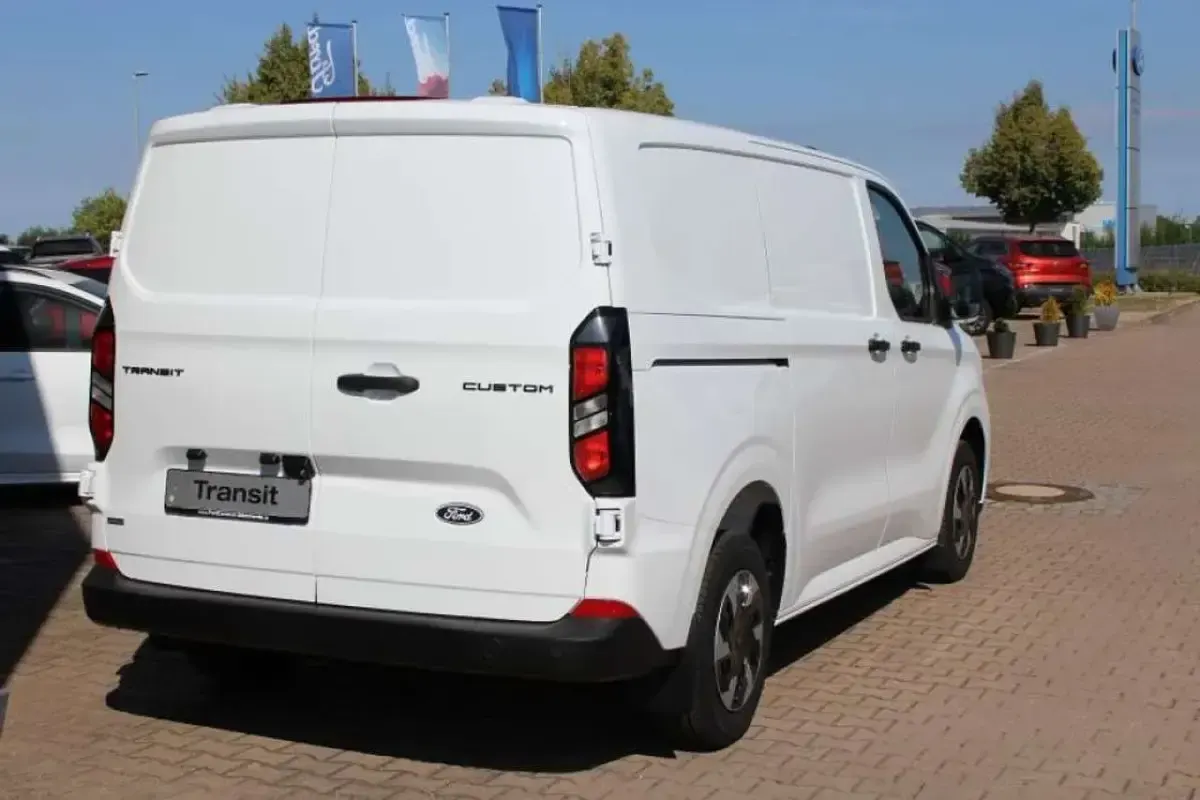 Neu Ford Transit Custom Trend 232 PS (170 kW) 2025 Frostweiß sonderlack Pickup