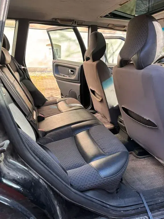 Occasion Volvo V70 140 ch (102 kW) 2000 Noir Break