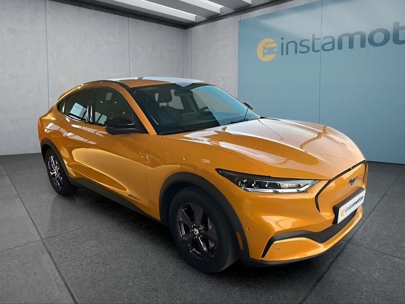 Gebraucht Ford Mustang Mach-E 197 kW (269 PS) 2023 Orange SUV