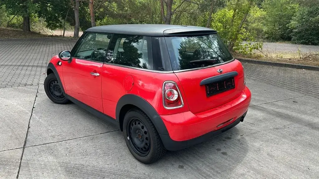 Gebraucht Mini ONE 98 PS (72 kW) 2011 Weiß Kleinwagen